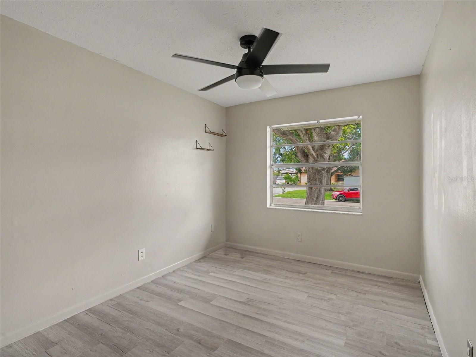520 FAIRHOPE DR
