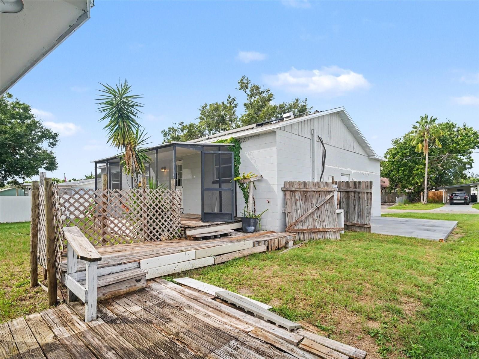 520 FAIRHOPE DR