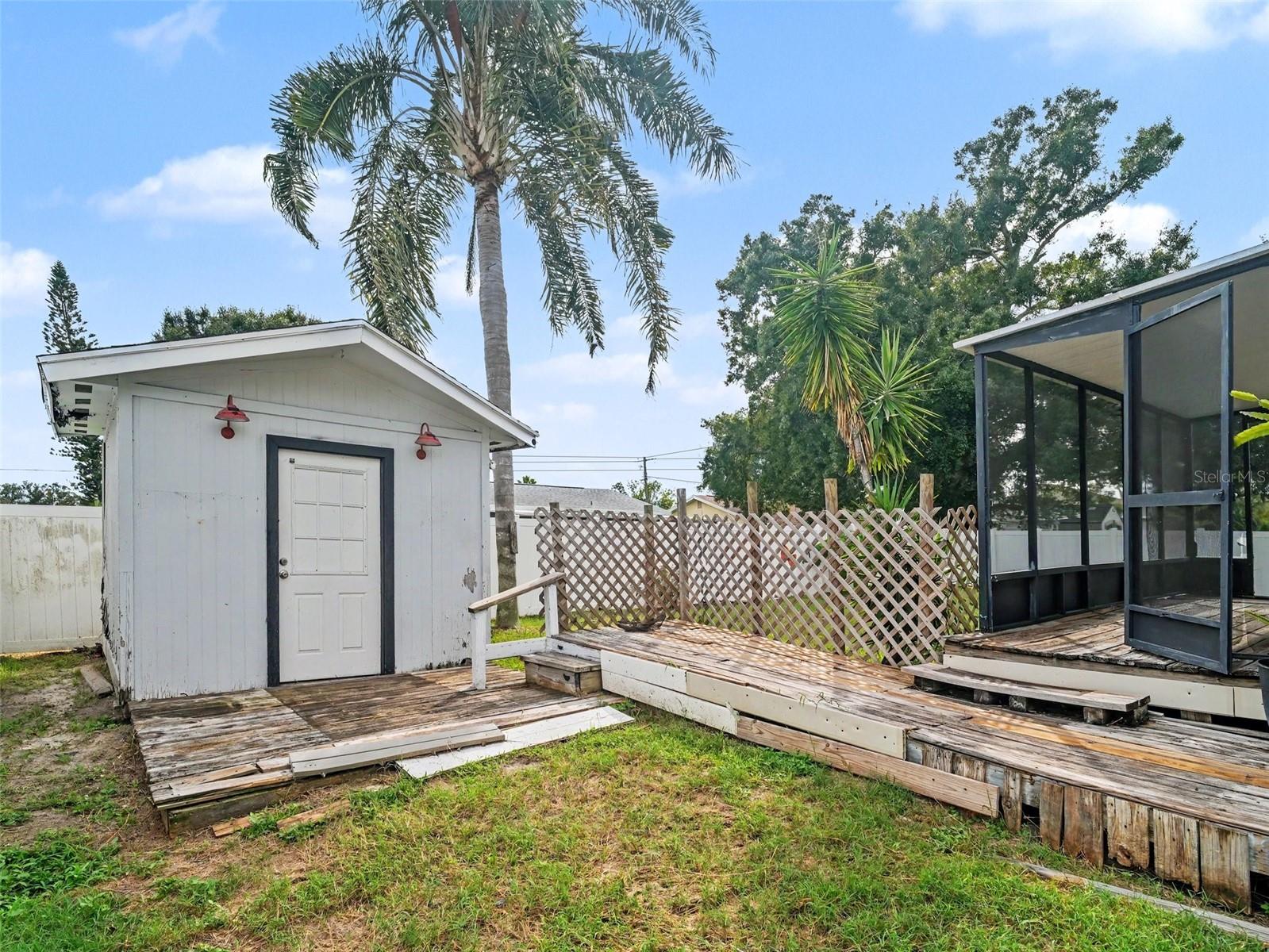 520 FAIRHOPE DR