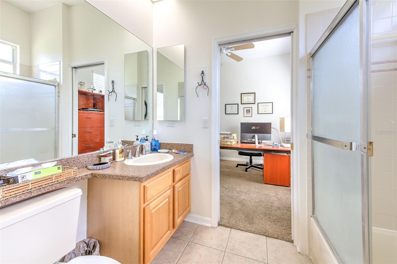 3325 CYPRESS LANDING DR