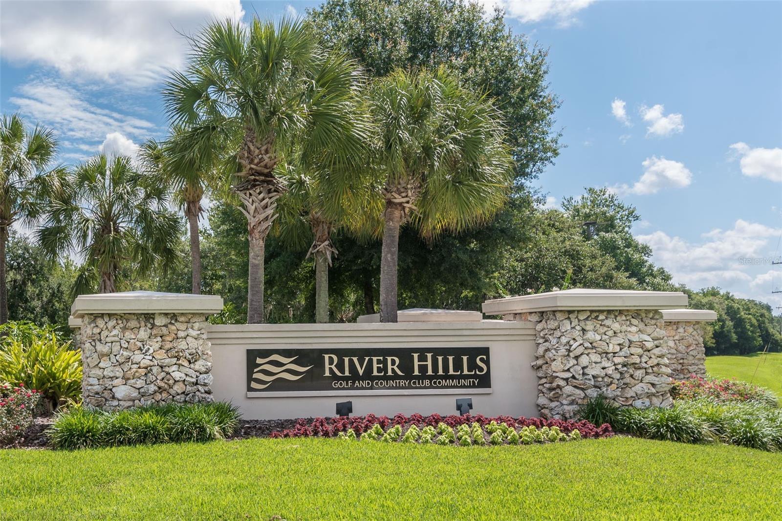 3325 CYPRESS LANDING DR