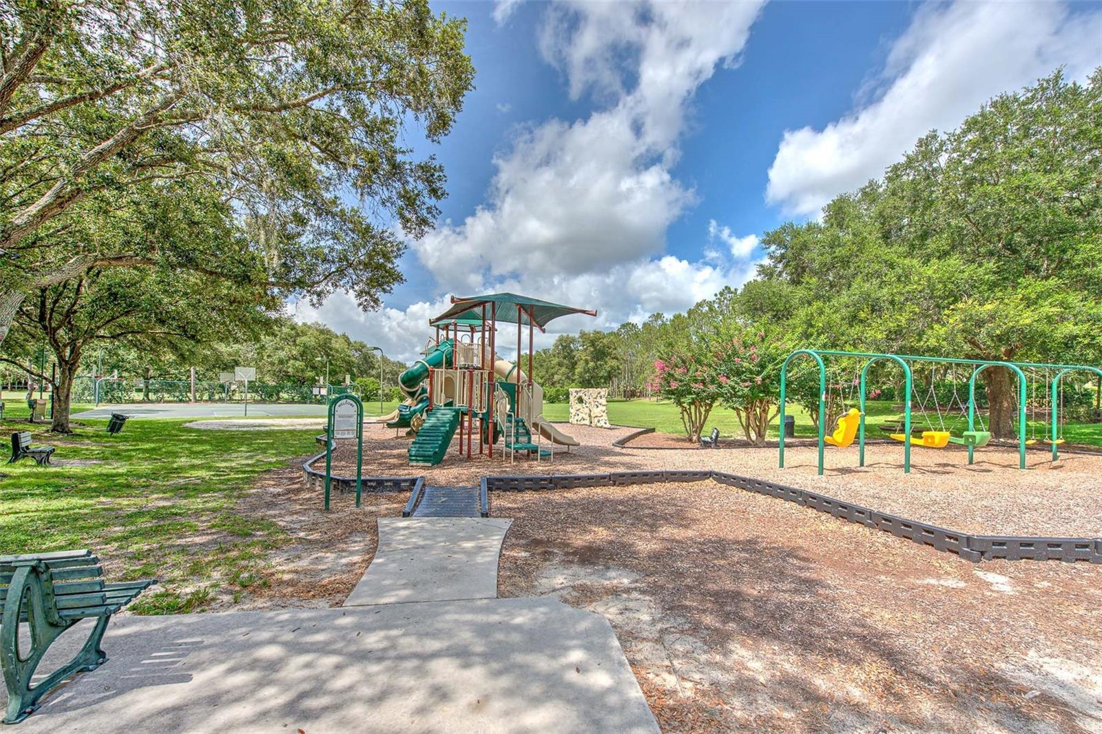 3325 CYPRESS LANDING DR