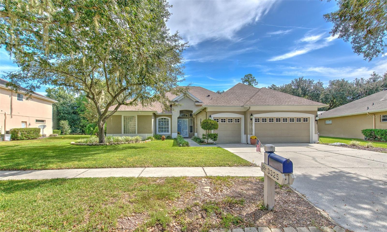 3325 CYPRESS LANDING DR