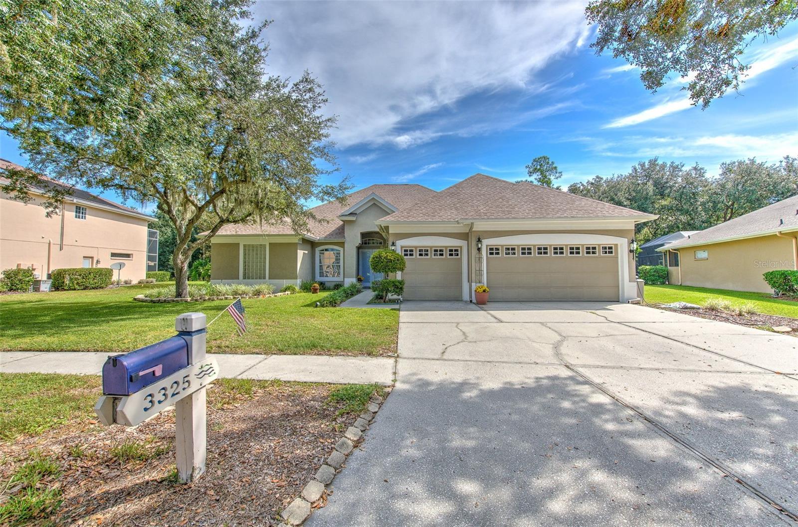 3325 CYPRESS LANDING DR