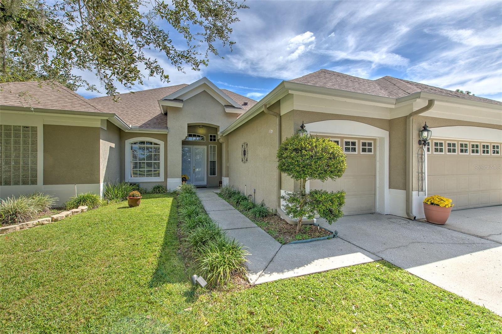 3325 CYPRESS LANDING DR