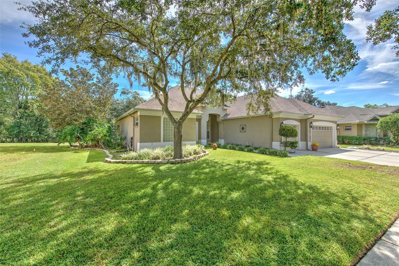 3325 CYPRESS LANDING DR