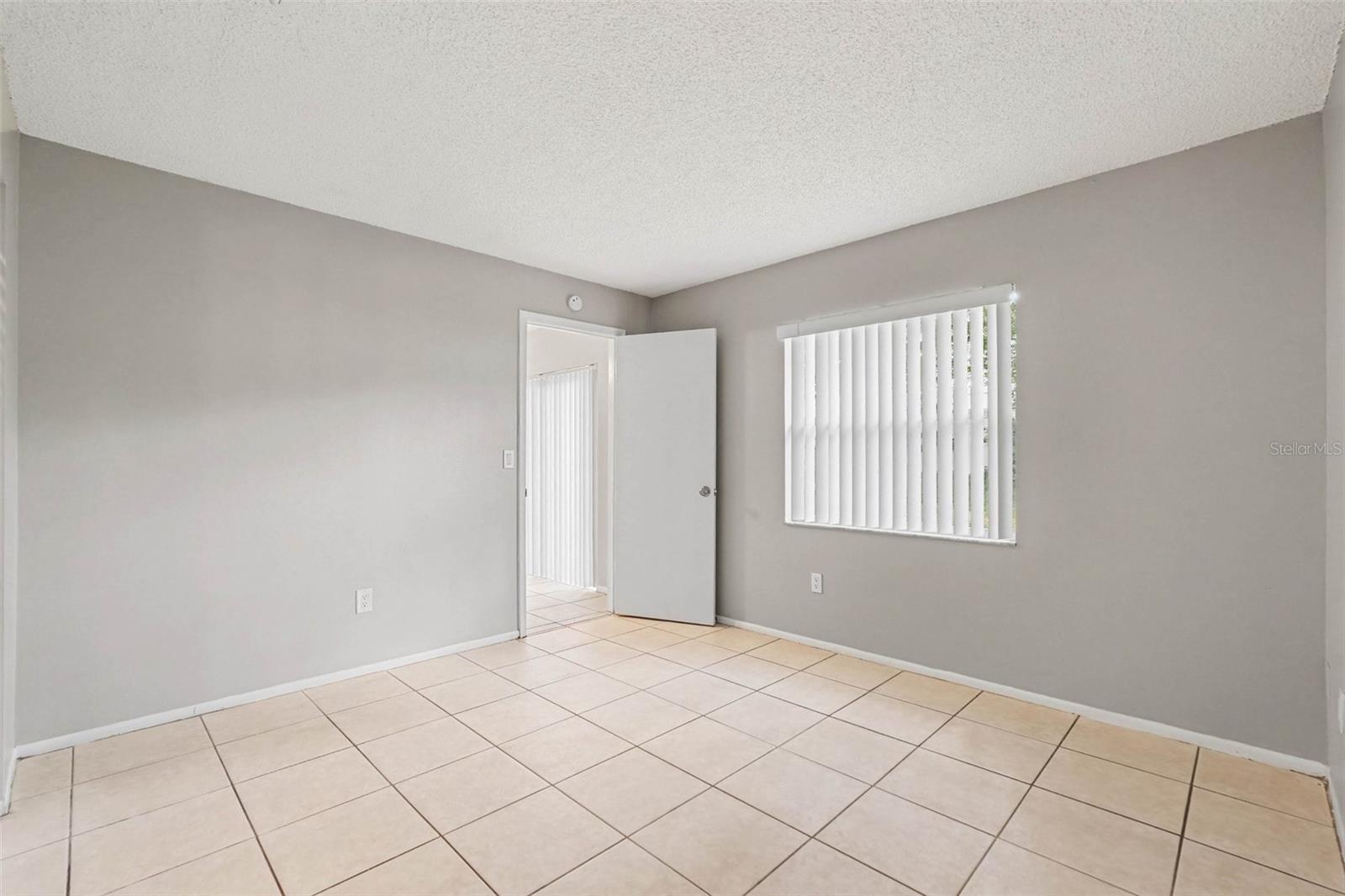 13904 FULLERTON DR