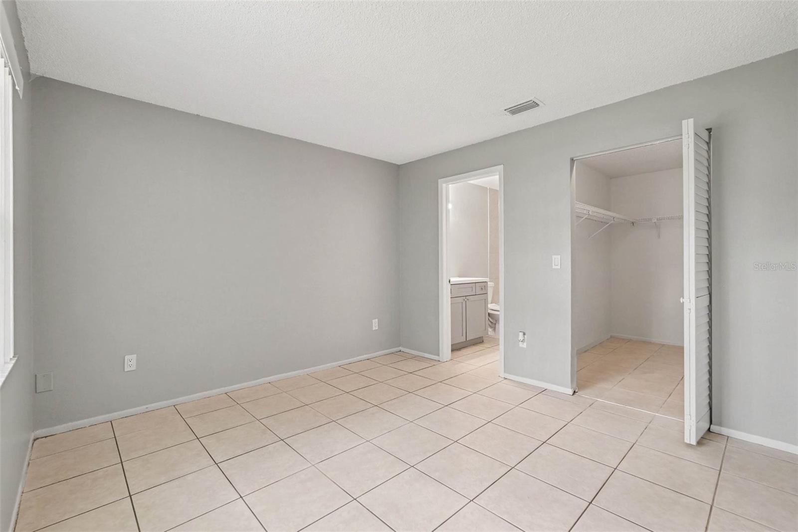 13904 FULLERTON DR