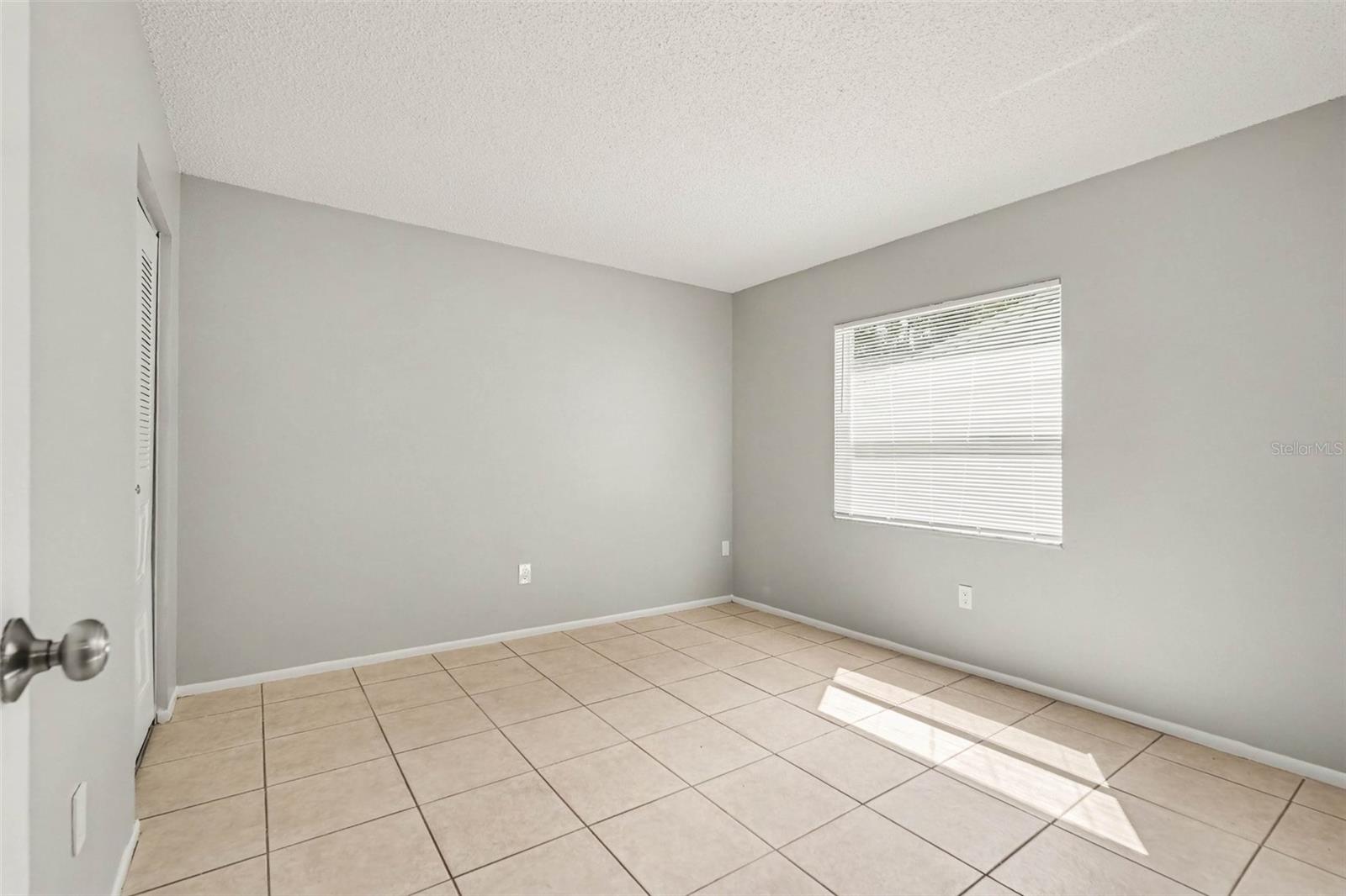 13904 FULLERTON DR