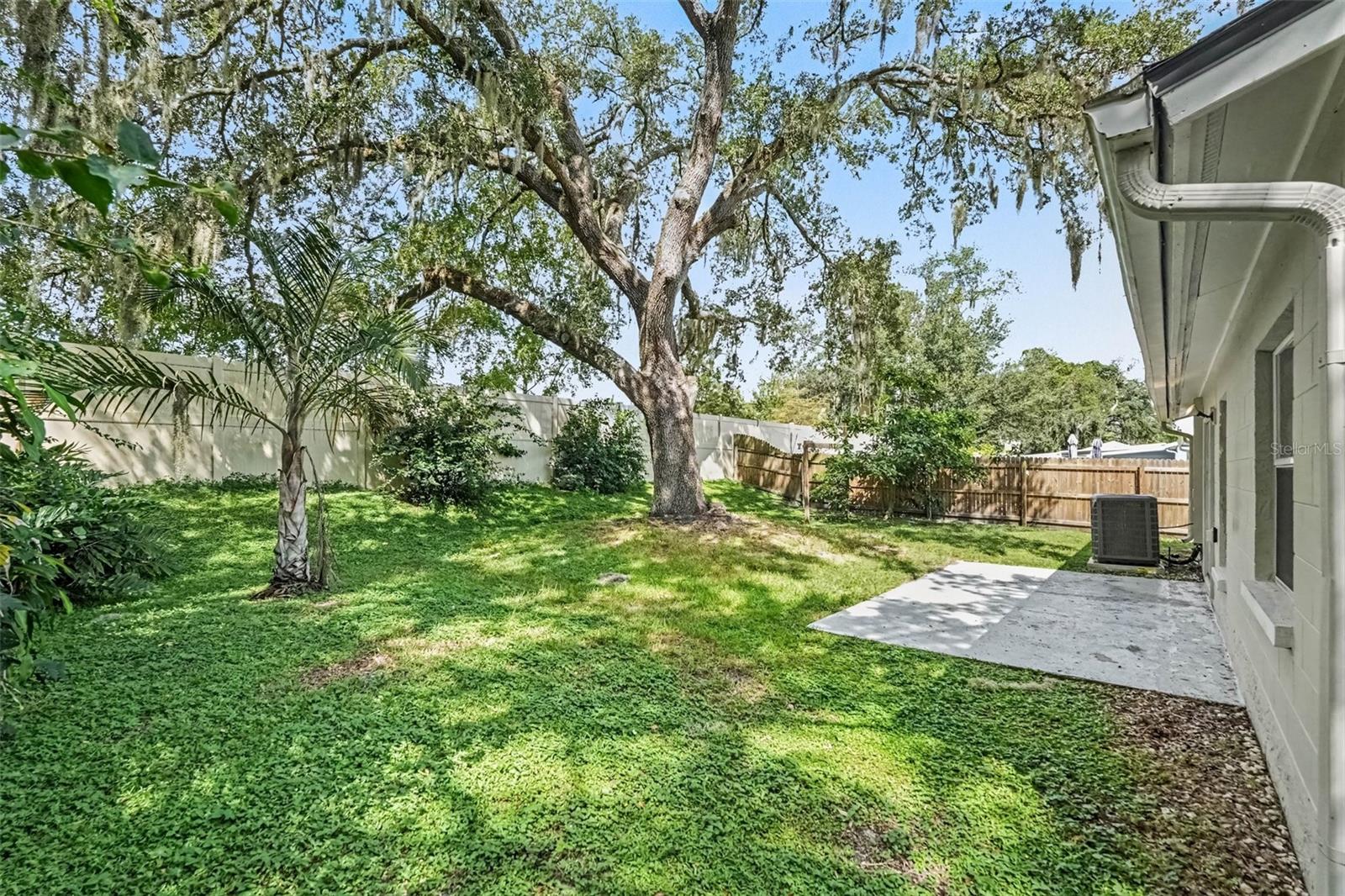 13904 FULLERTON DR
