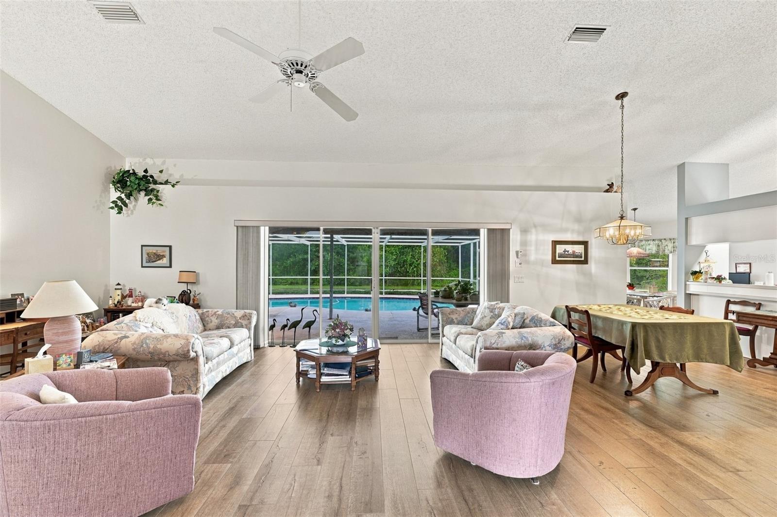8657 CYPRESS LAKES BLVD