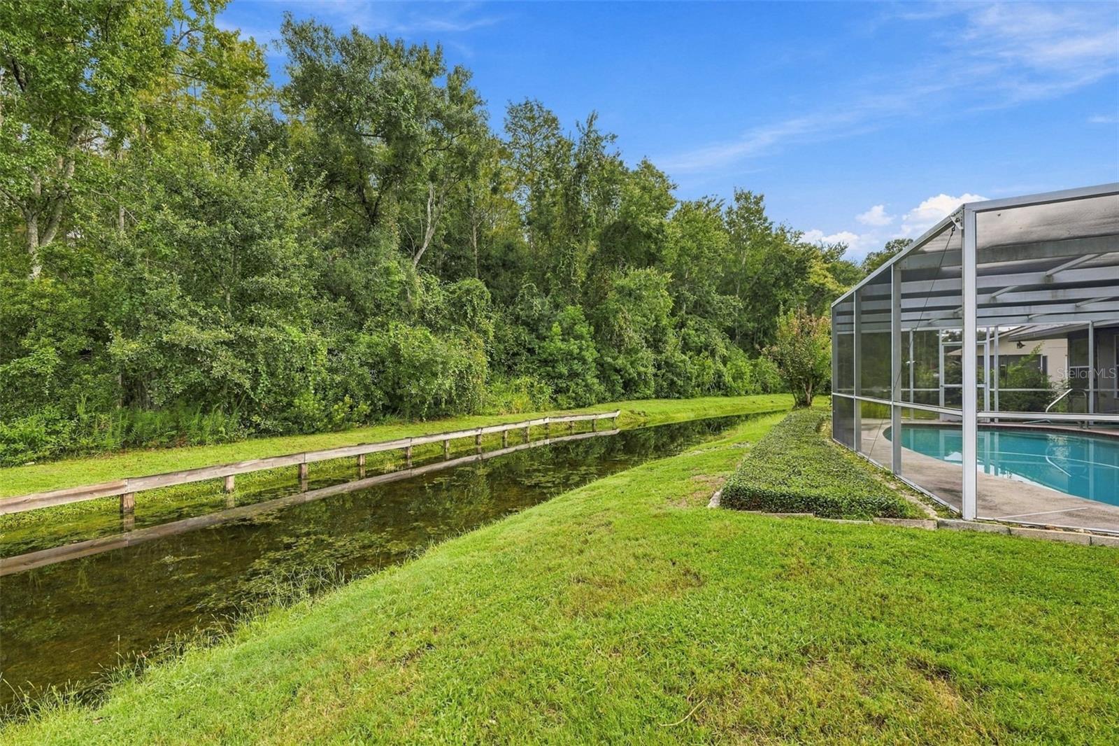 8657 CYPRESS LAKES BLVD