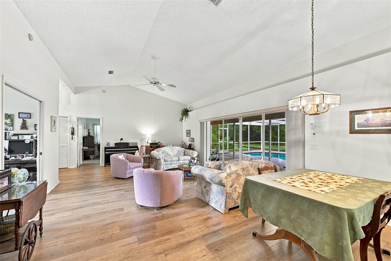 8657 CYPRESS LAKES BLVD