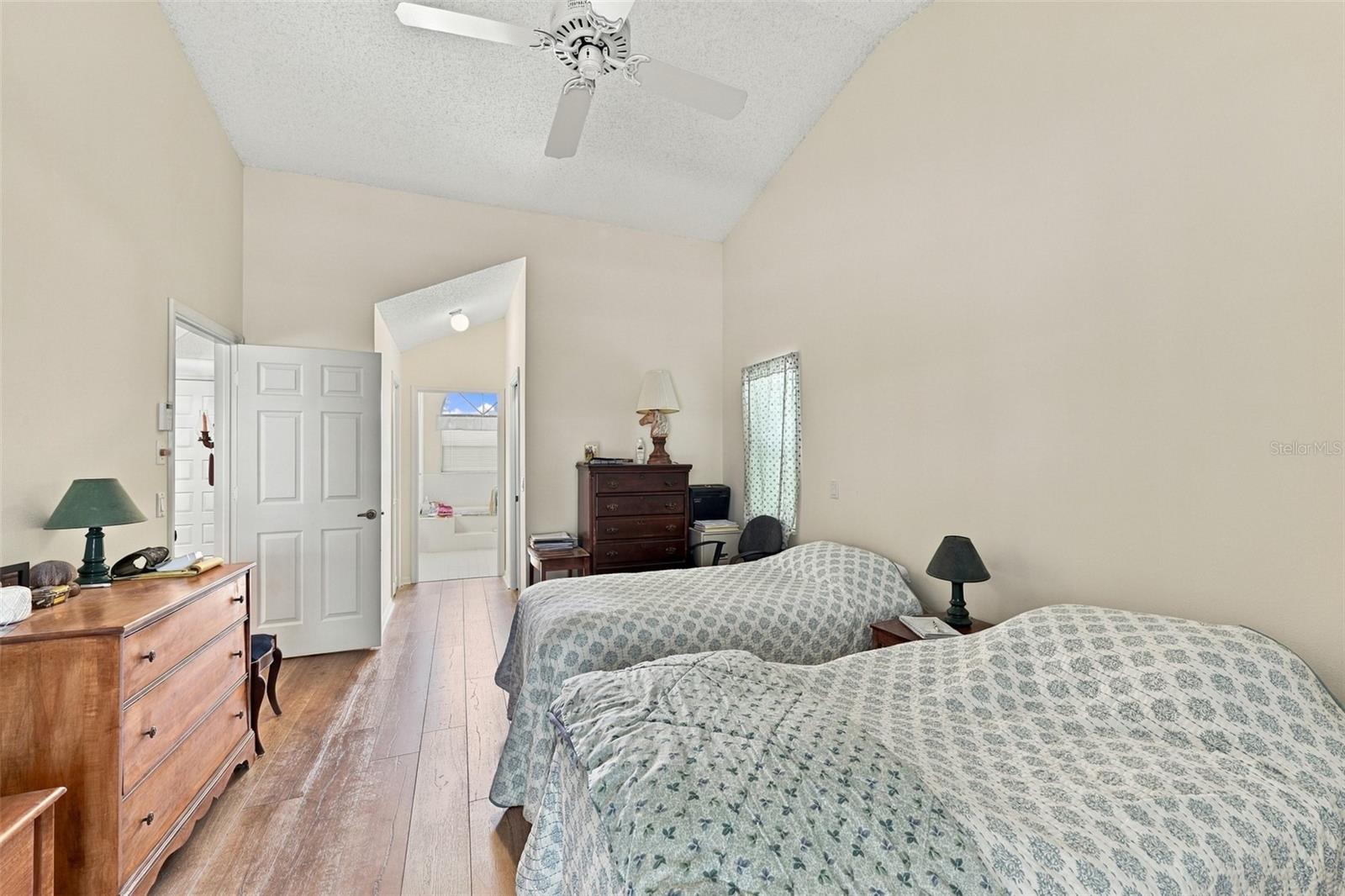 8657 CYPRESS LAKES BLVD