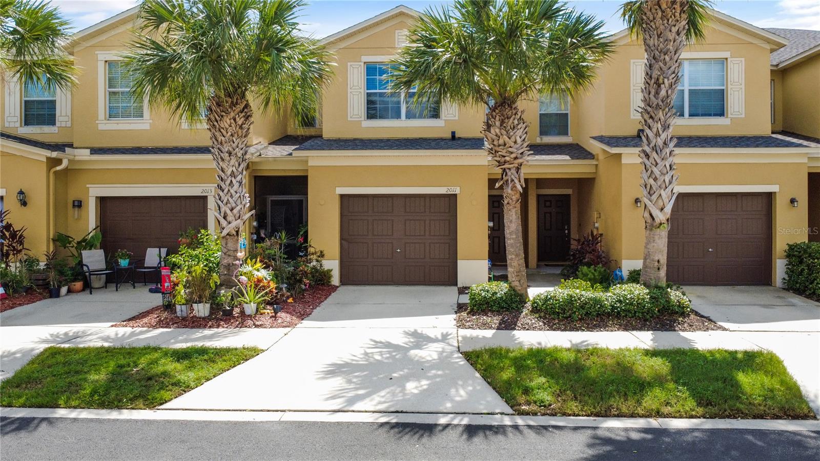 2011 HAWKS VIEW DR