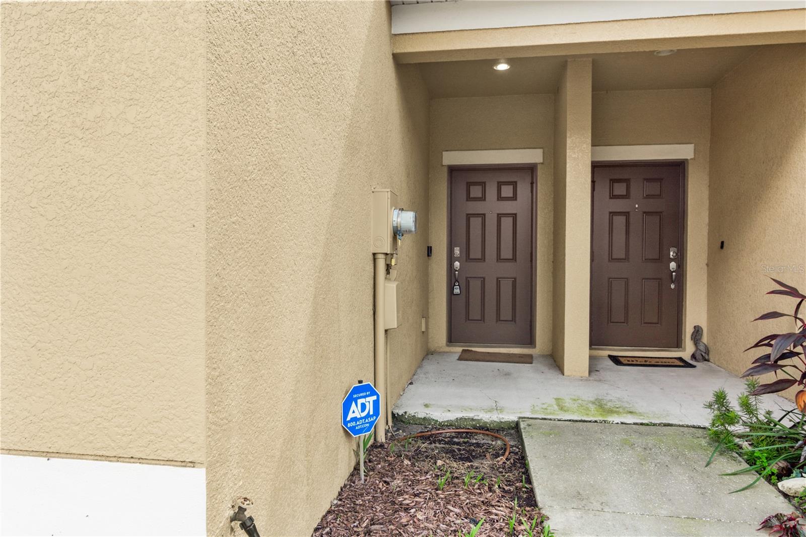 2011 HAWKS VIEW DR