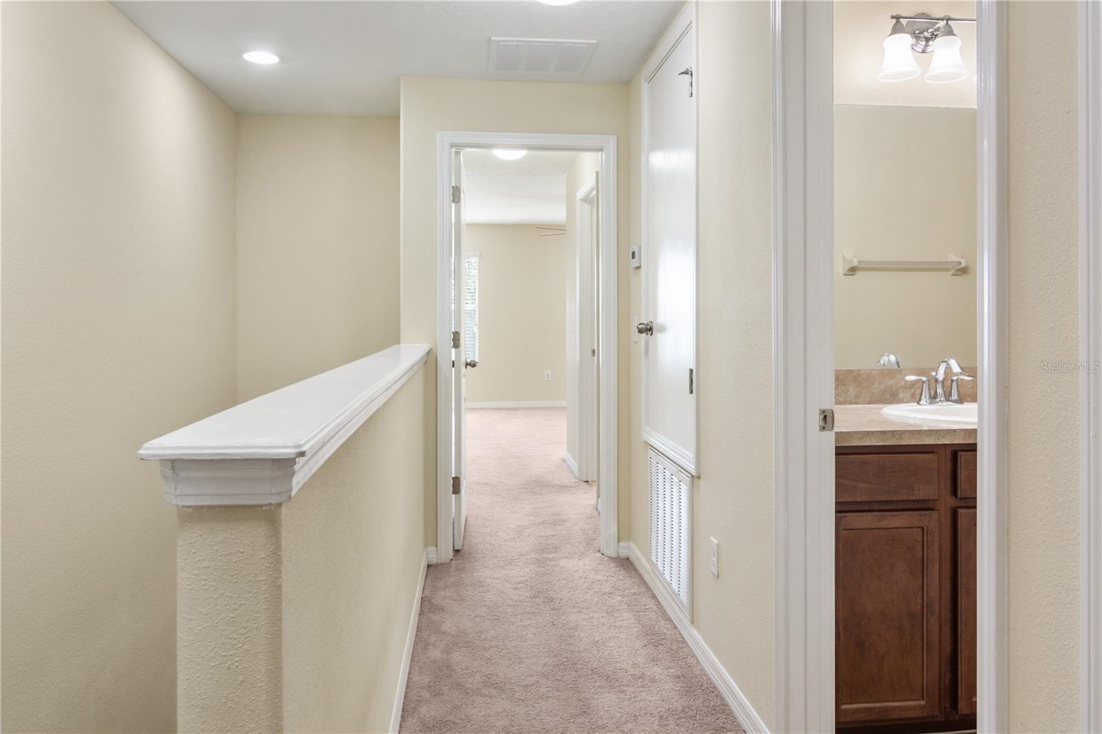 2011 HAWKS VIEW DR