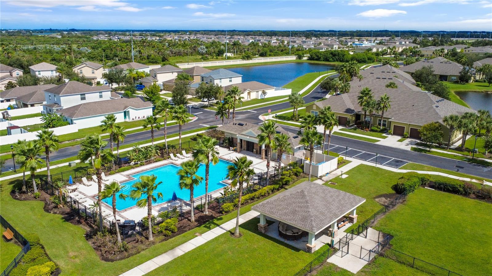 2011 HAWKS VIEW DR