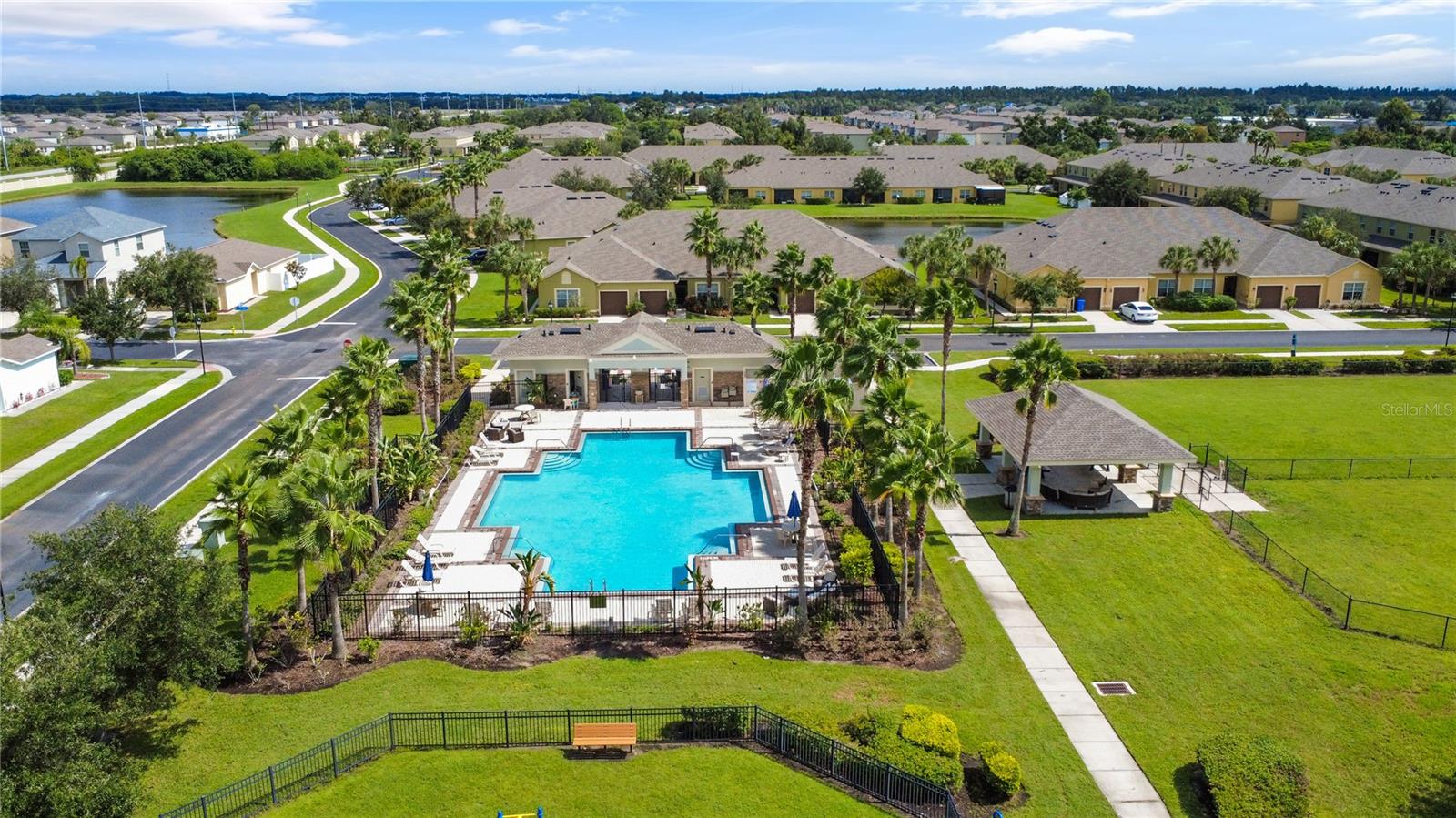 2011 HAWKS VIEW DR