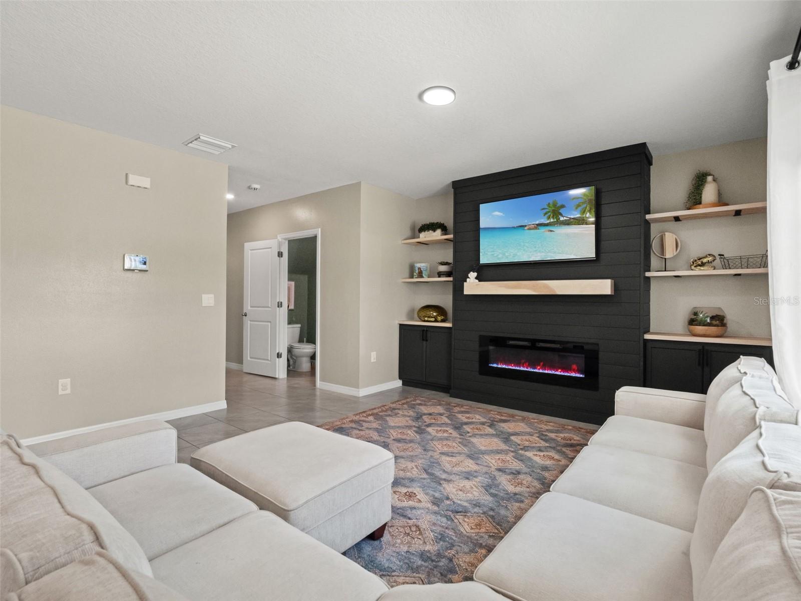 8351 CLAW GLADES LOOP