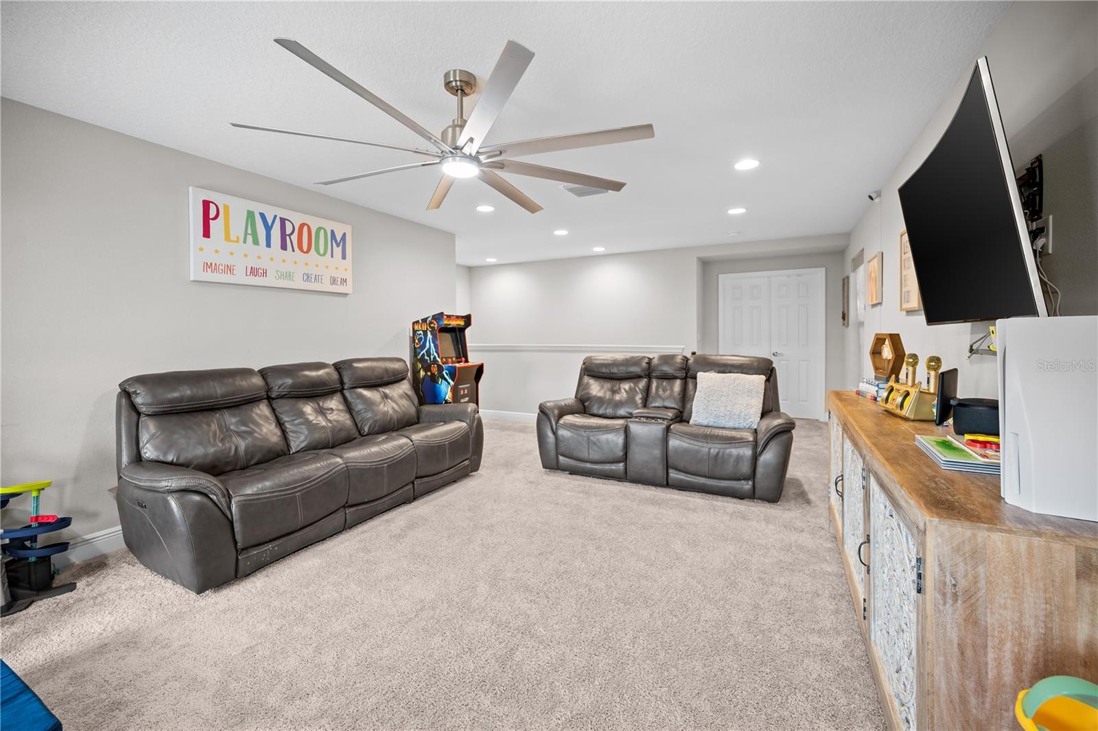 14734 HORSE TROT RD