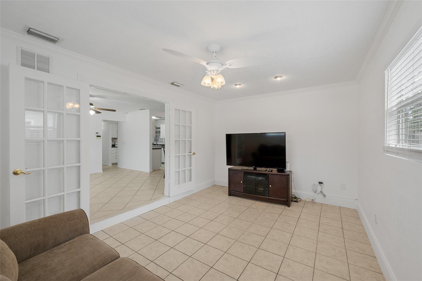 3705 W TYSON AVE