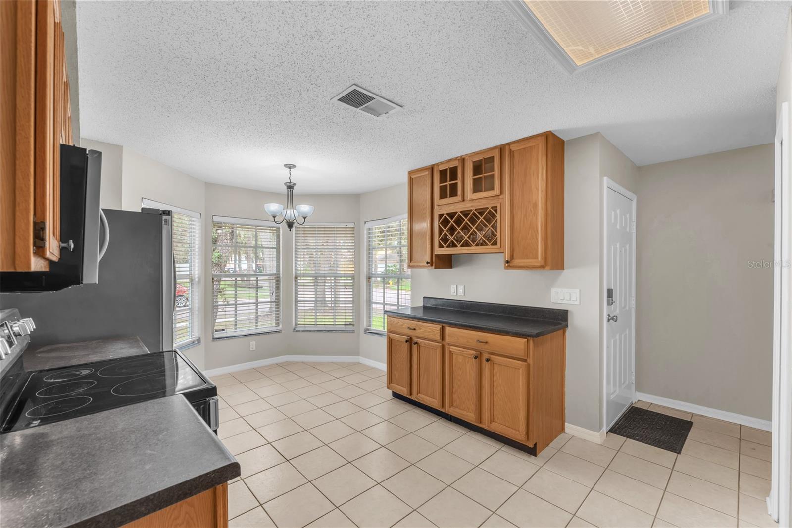 4002 LEVONSHIRE PL