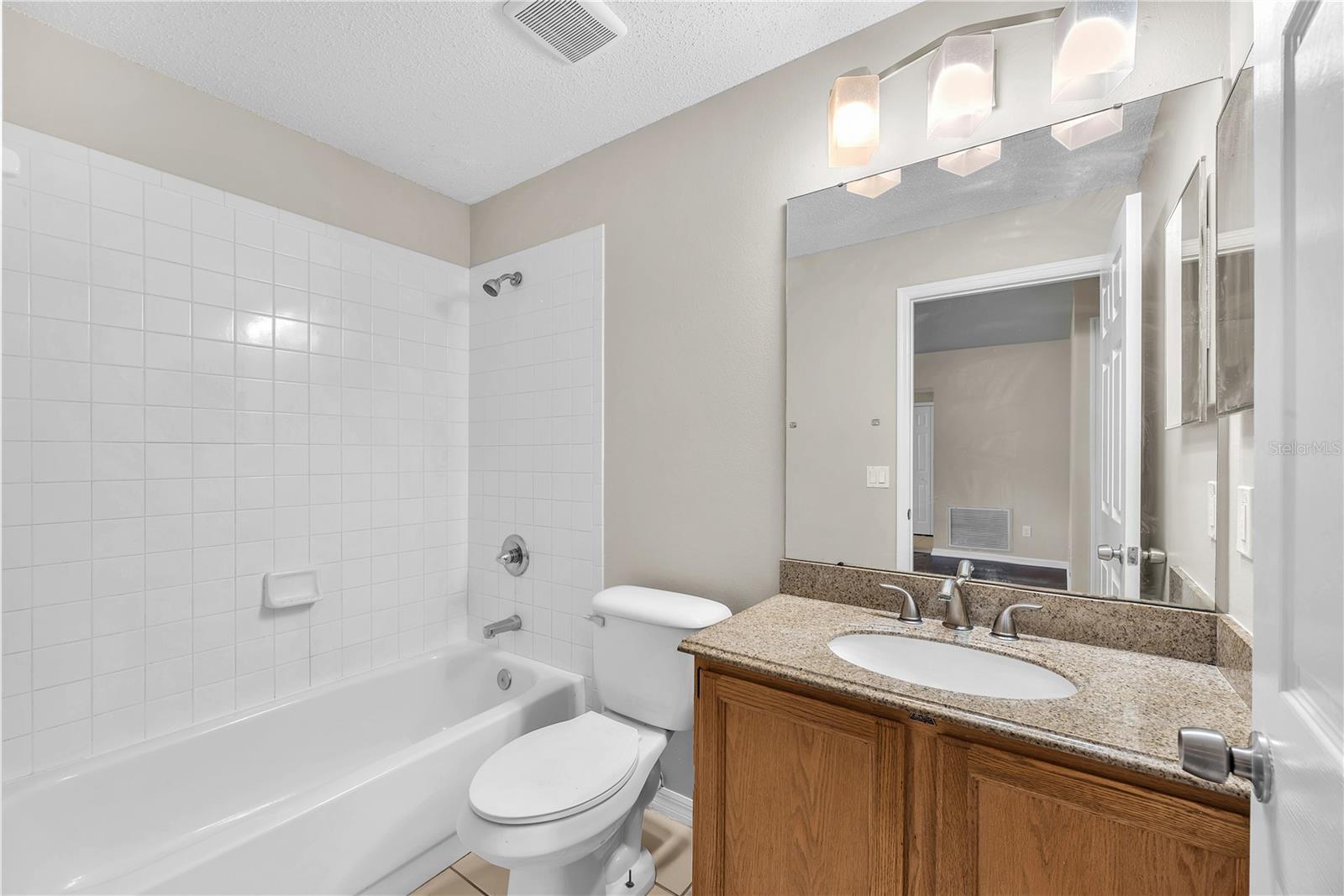 4002 LEVONSHIRE PL