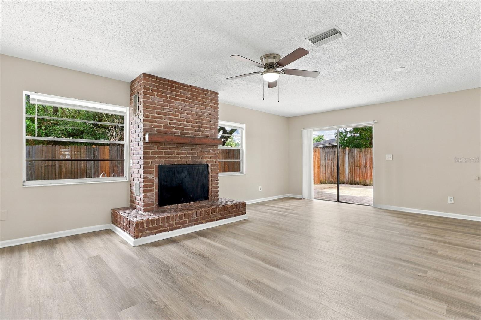 4218 EMPIRE PL