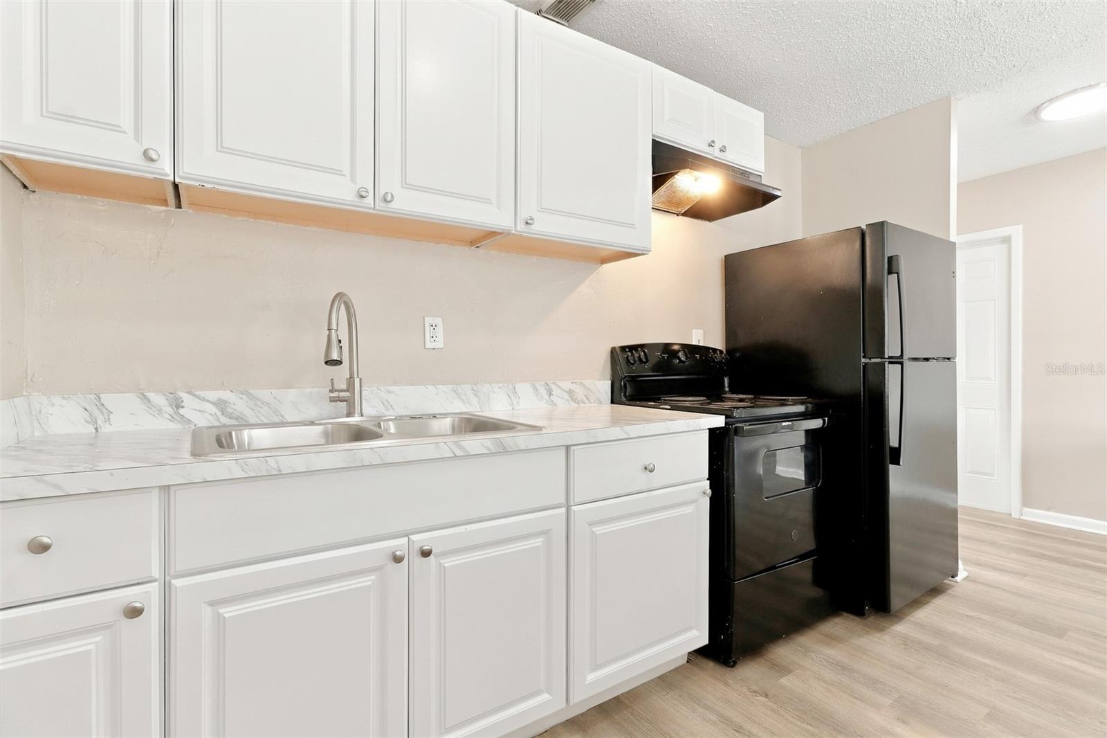 4218 EMPIRE PL