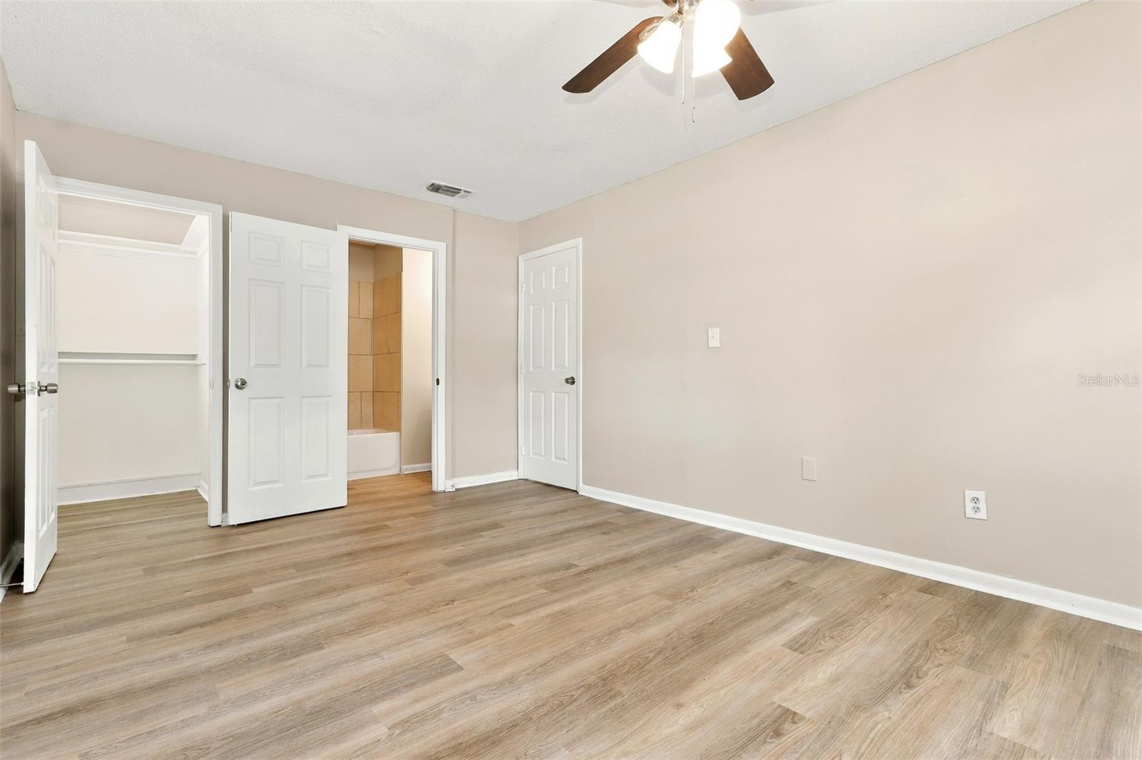4218 EMPIRE PL