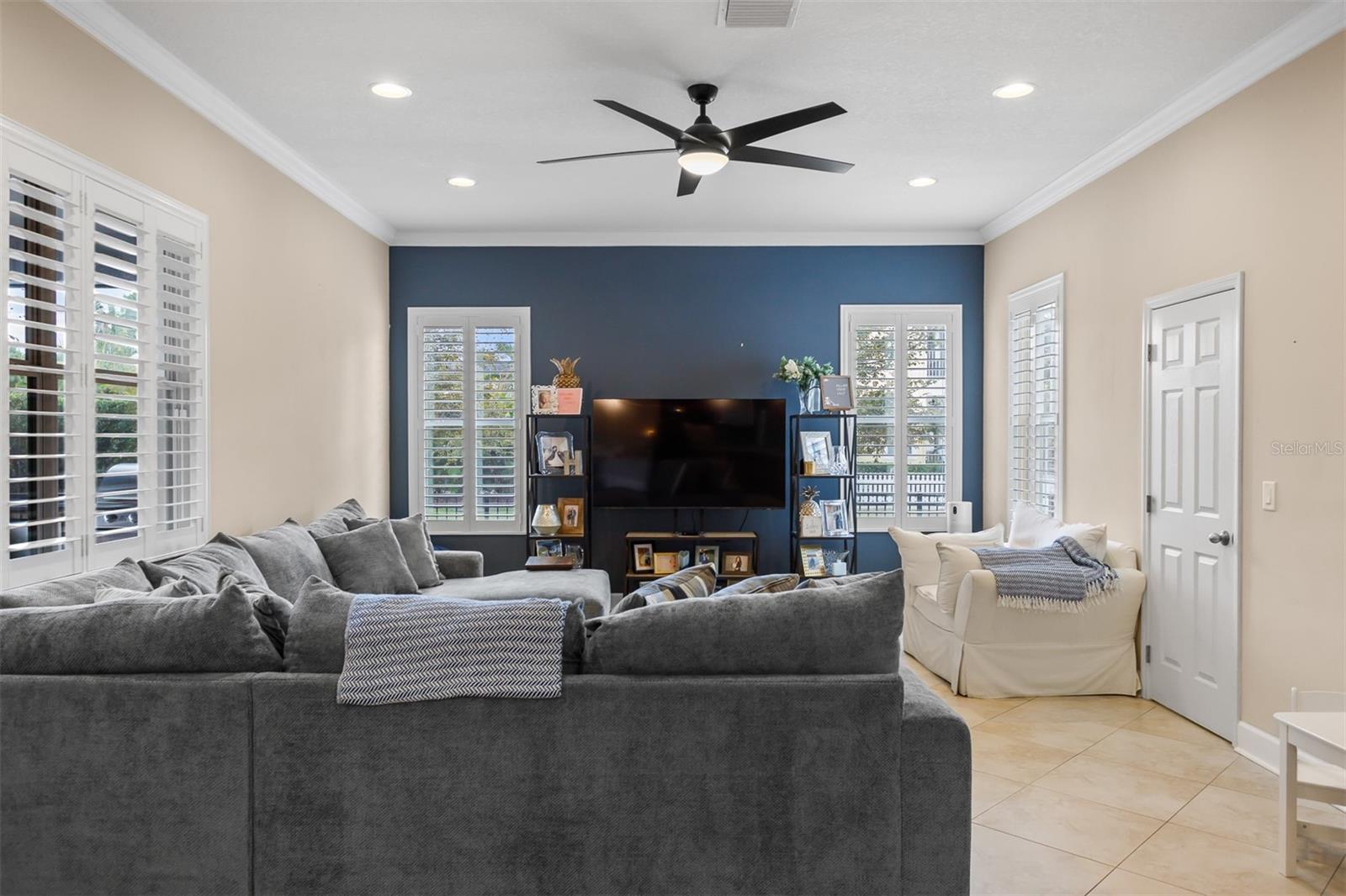 11143 WINTHROP LAKE DR