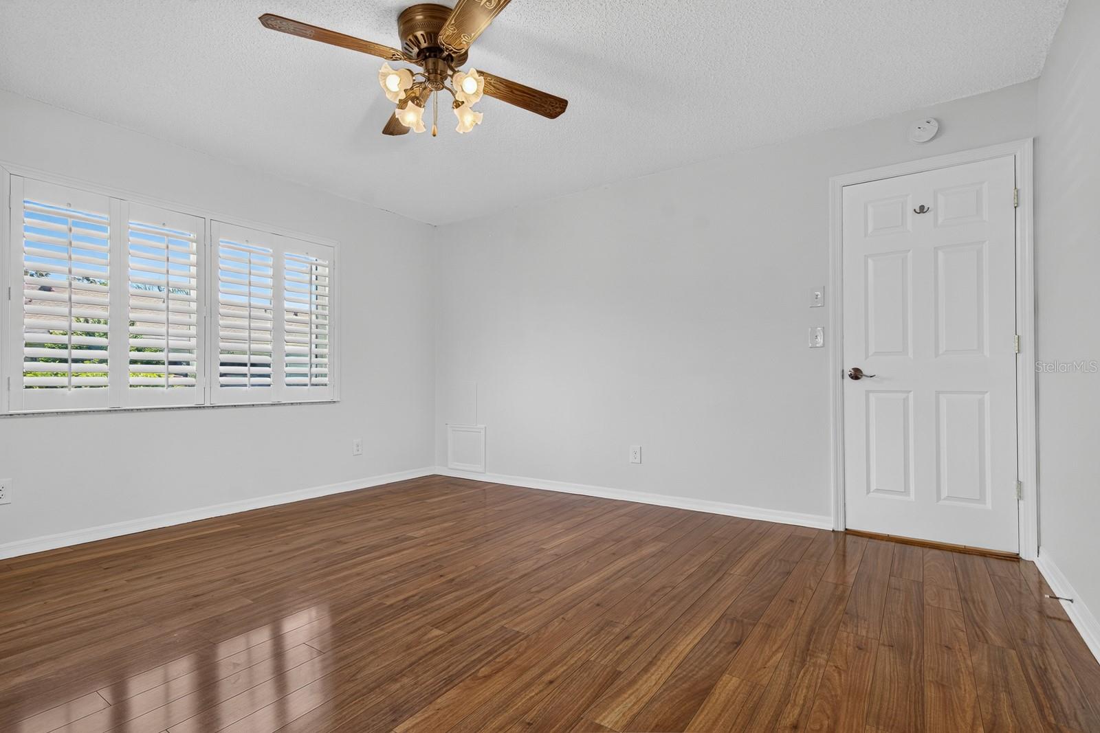 2329 LANCASTER DR