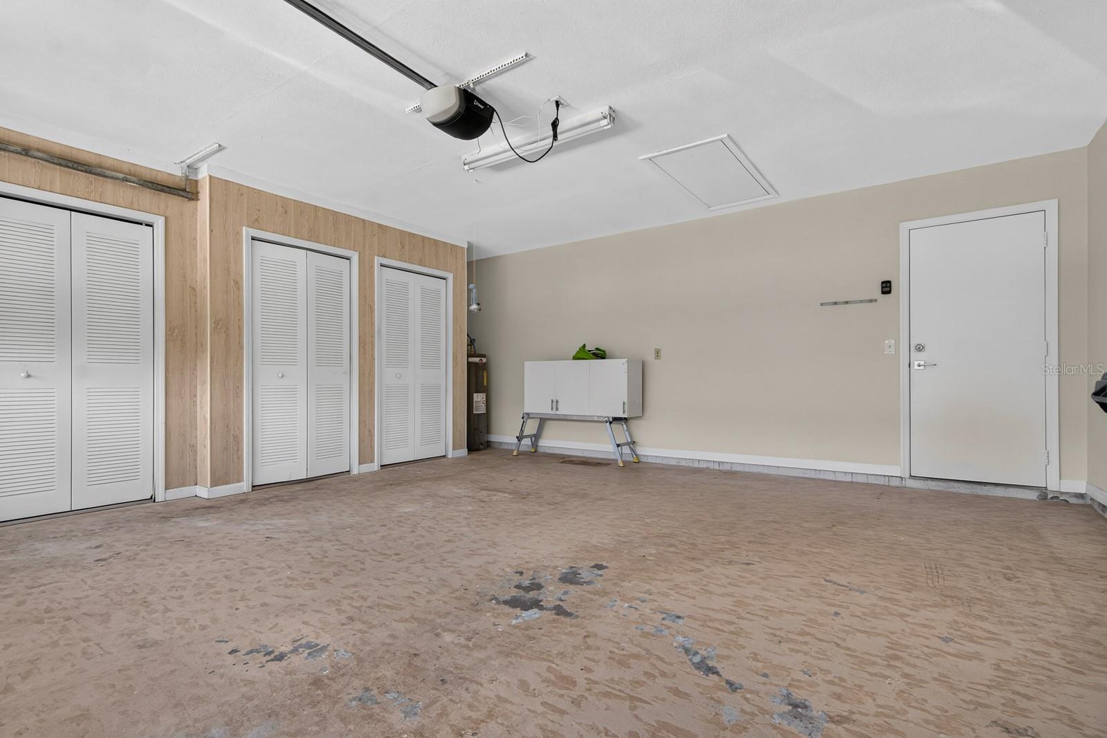 2329 LANCASTER DR