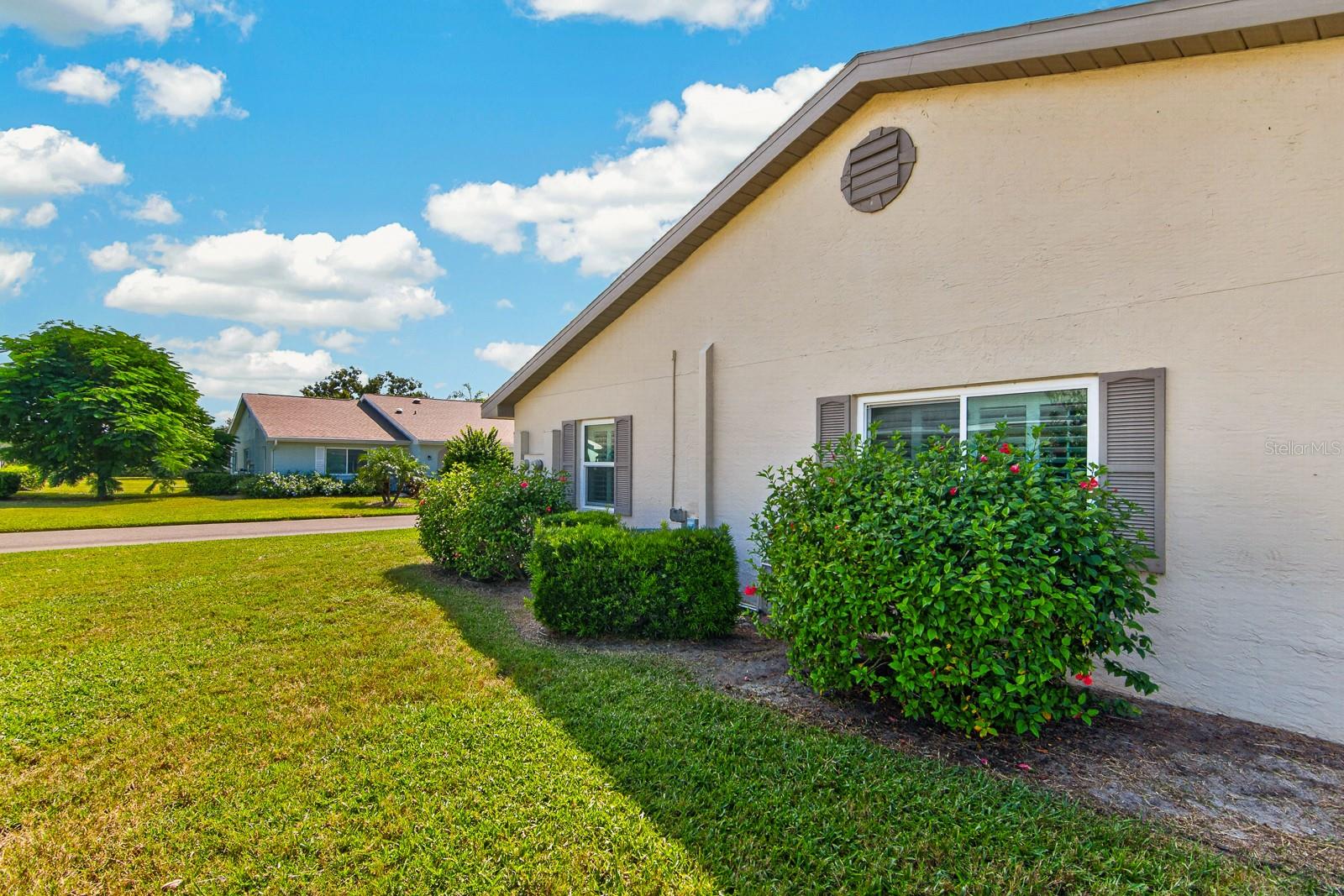 2329 LANCASTER DR