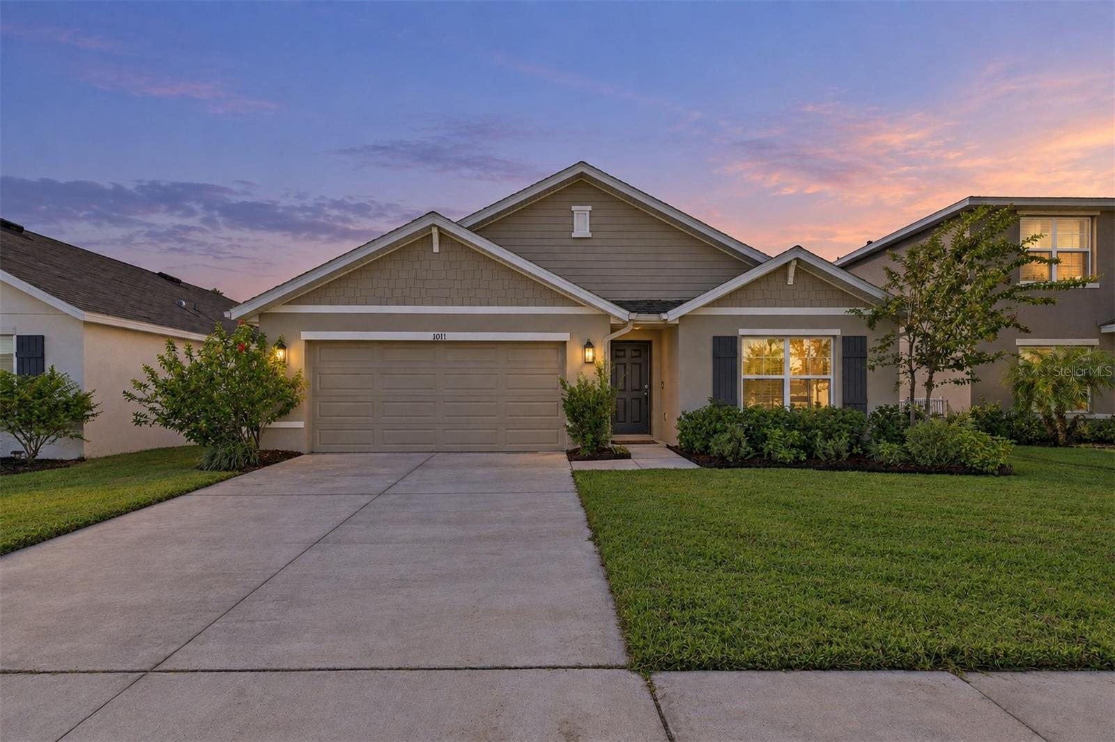 1011 TIDAL ROCK AVE