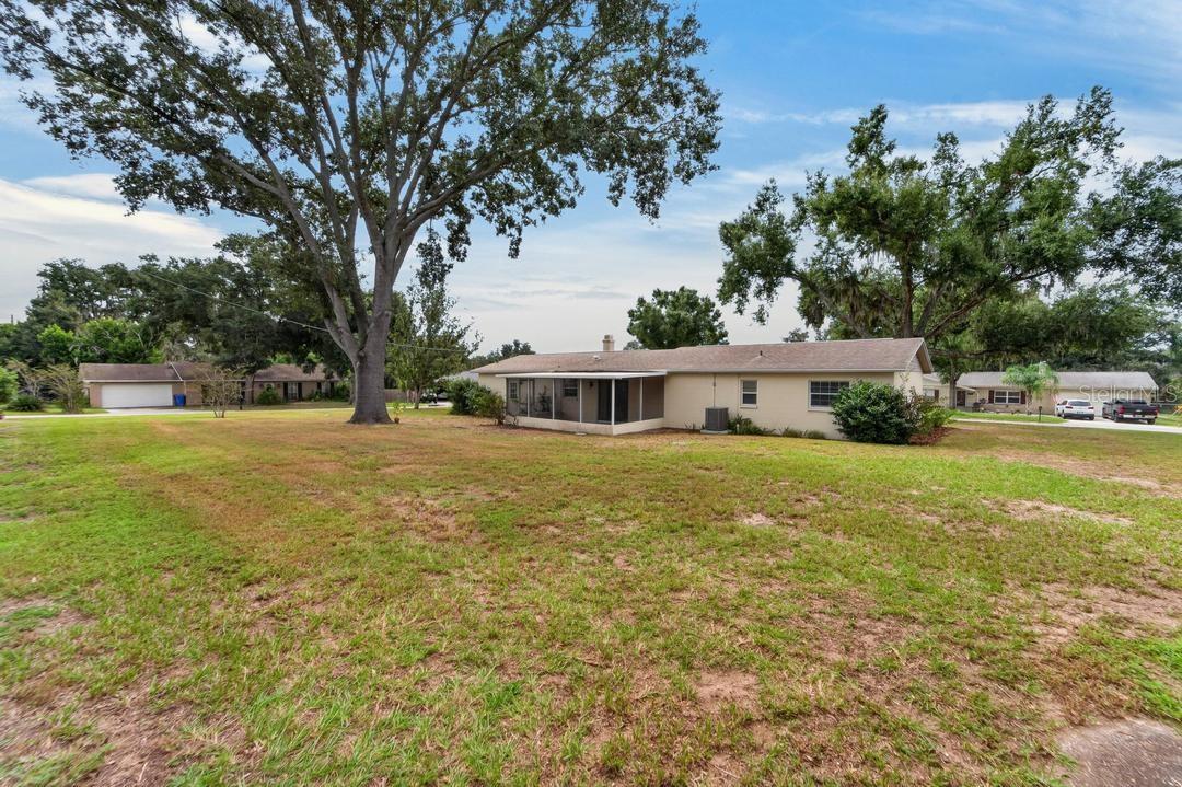 820 BLACKBERRY LANE