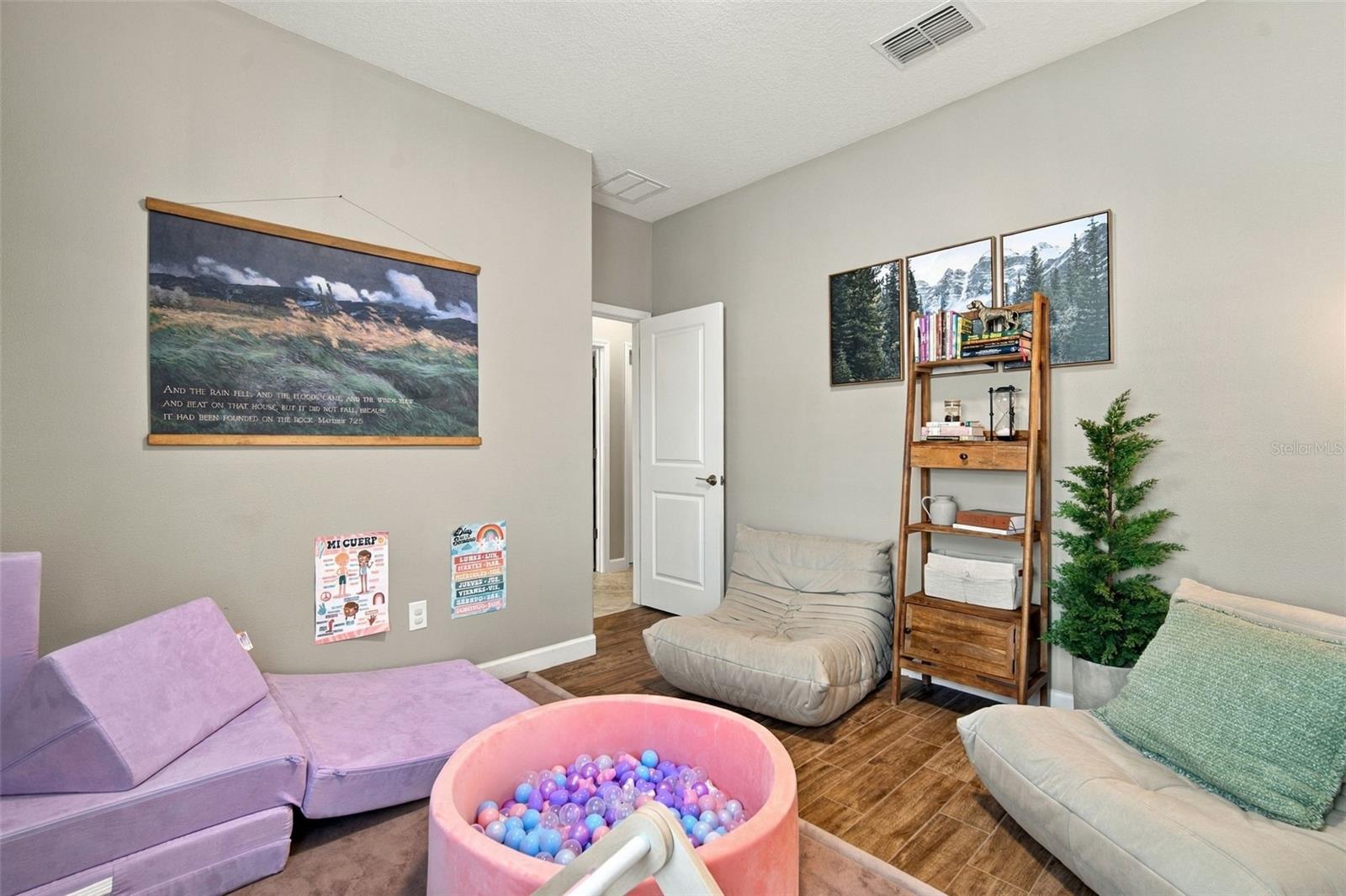 11967 CINNAMON FERN DR