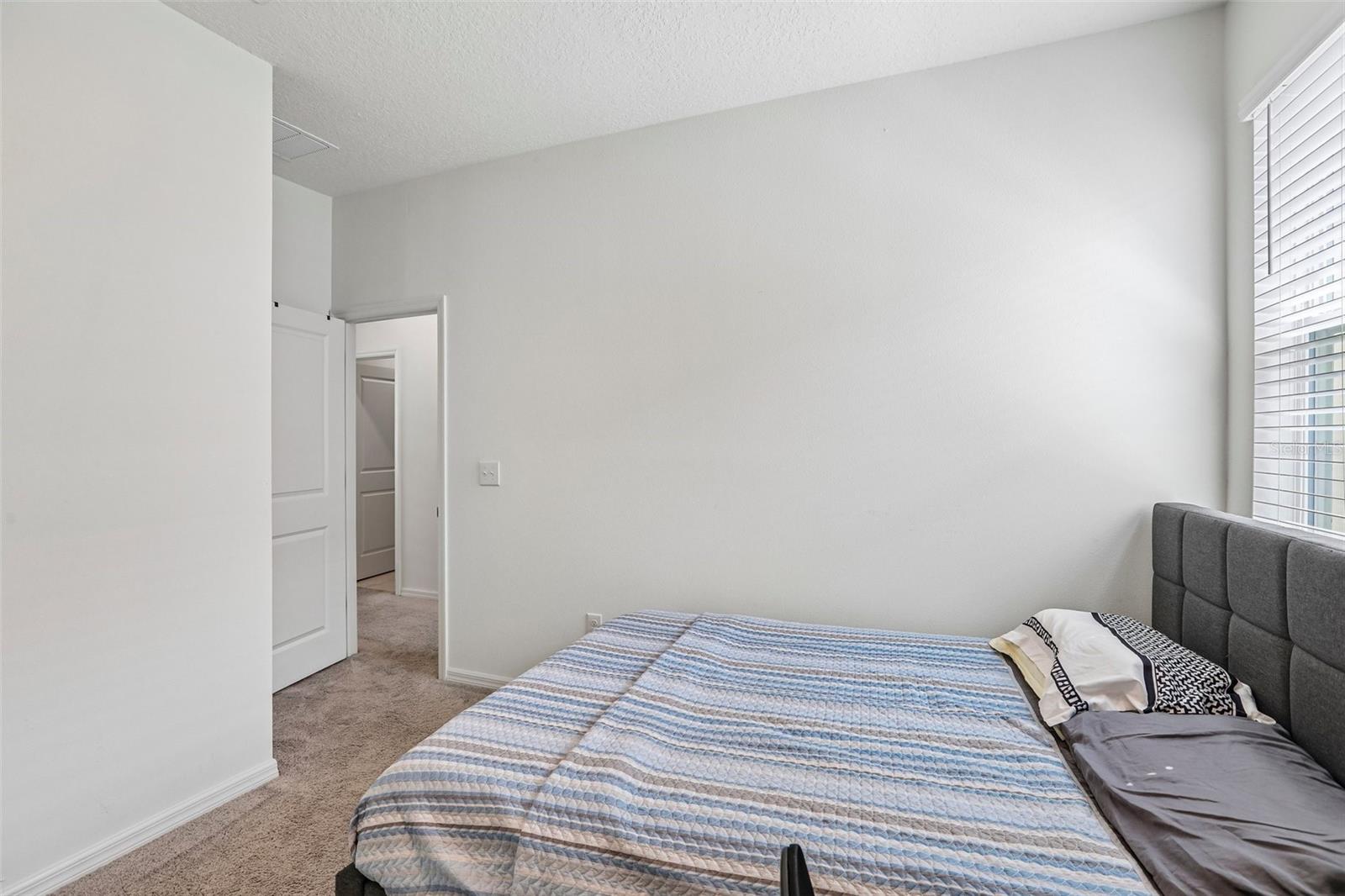 9454 SANDERS PARK PL