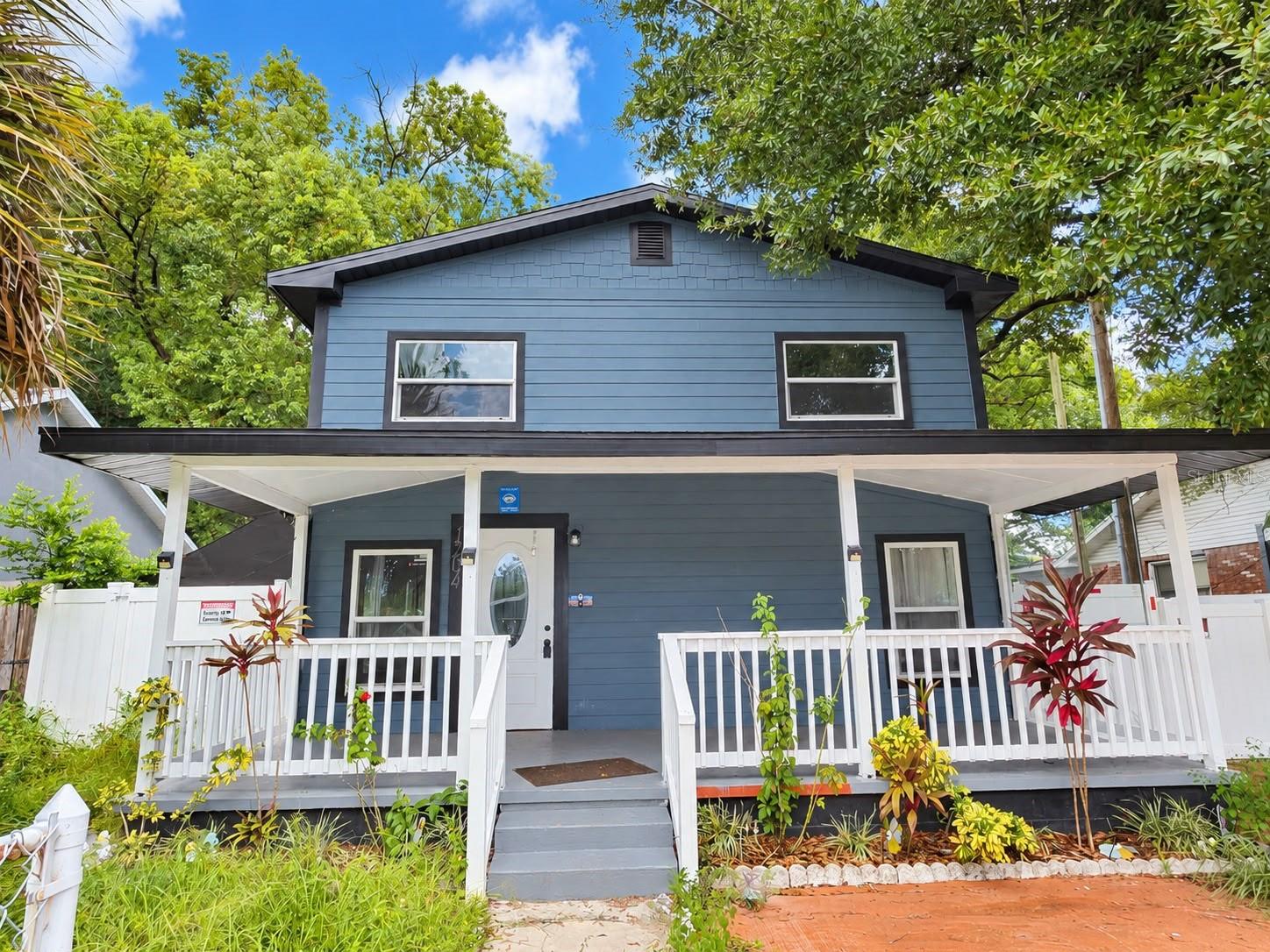 1204 E 33RD AVE