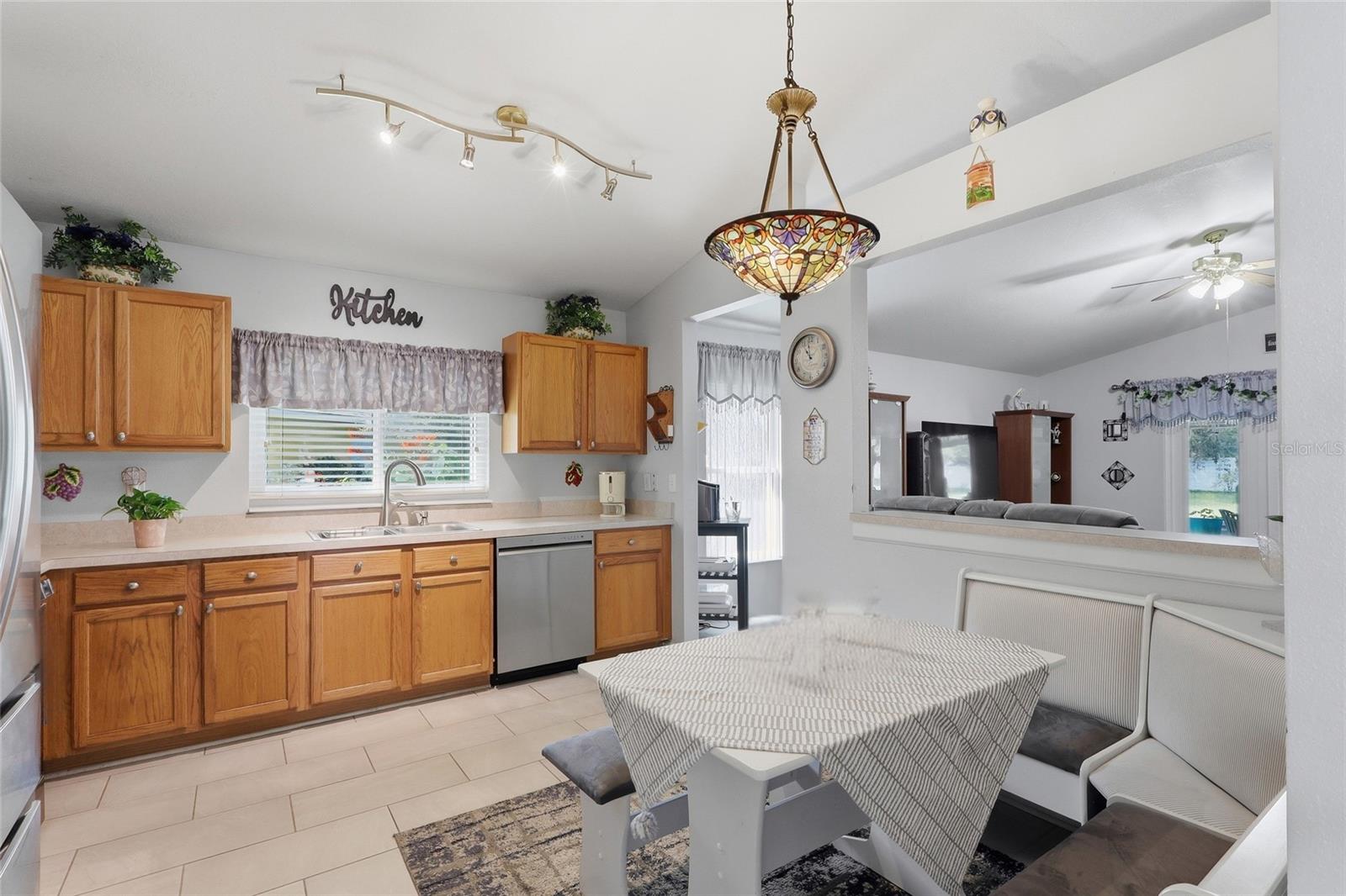 12402 TREE POINTE CT