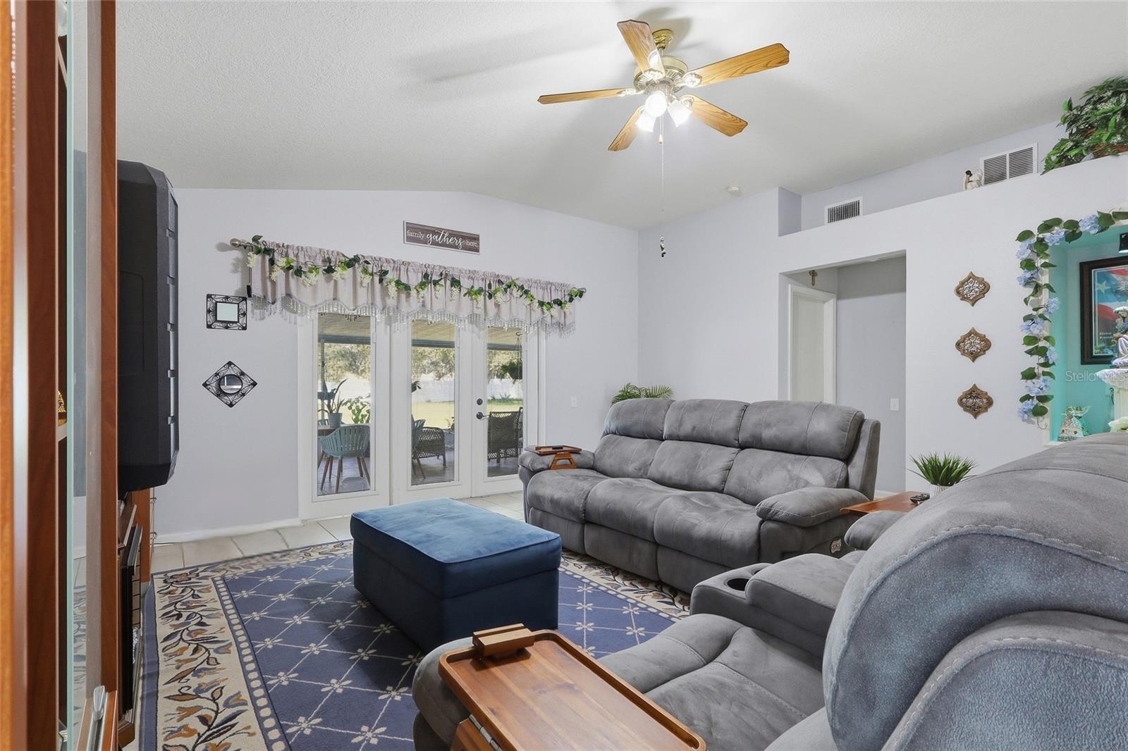 12402 TREE POINTE CT