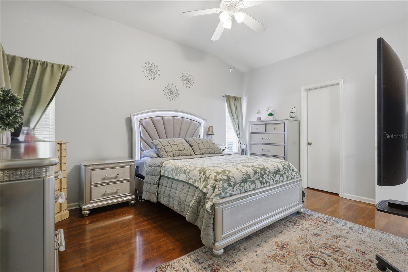 12402 TREE POINTE CT