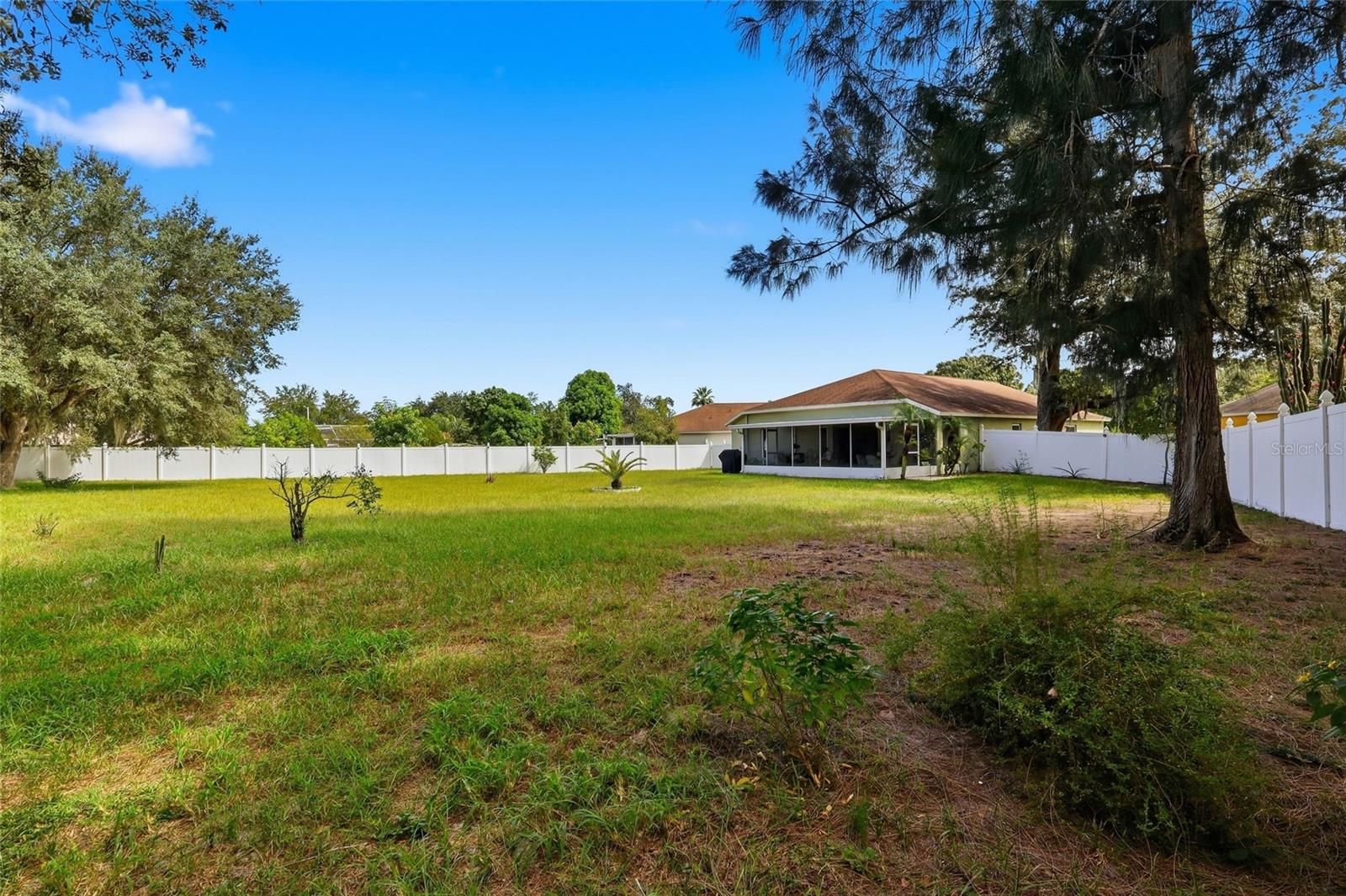 12402 TREE POINTE CT