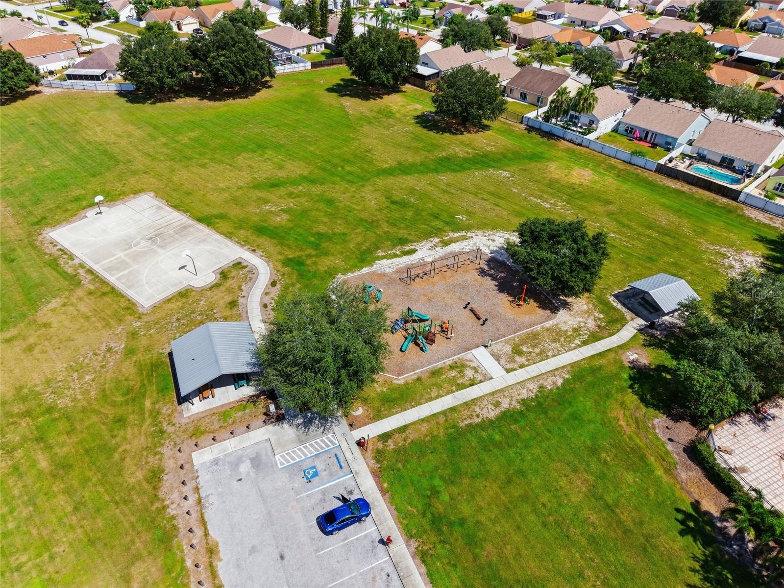 12402 TREE POINTE CT