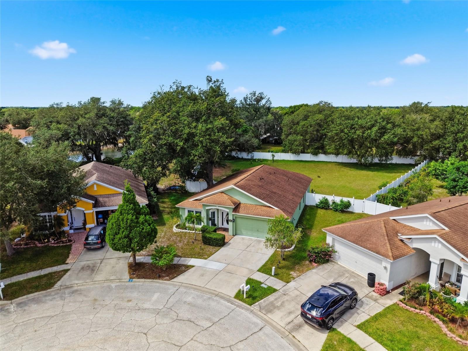 12402 TREE POINTE CT
