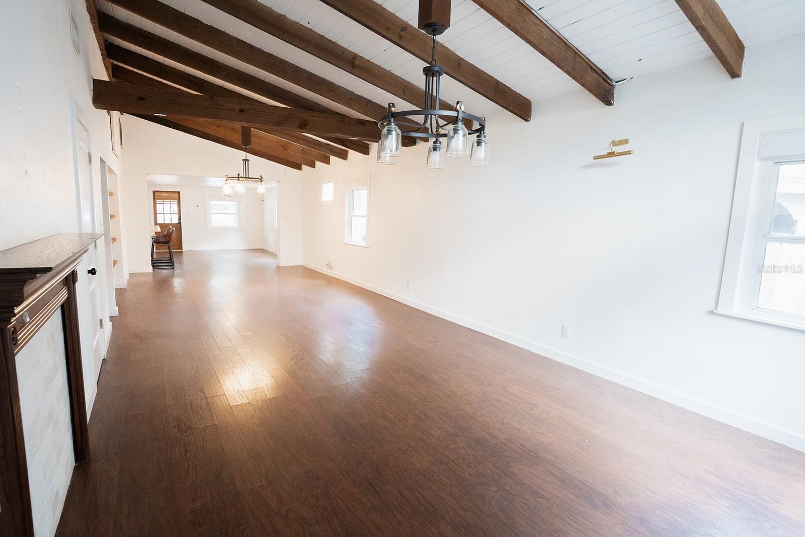 1112 W KIRBY ST
