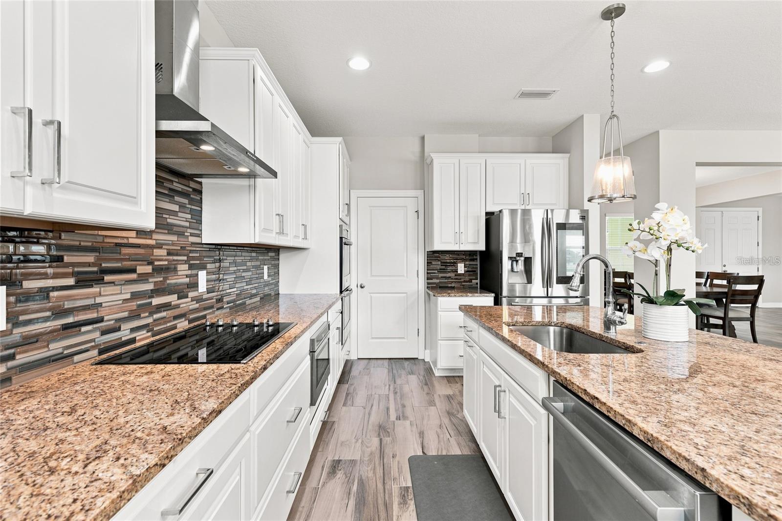 7697 ROMA DUNE DR