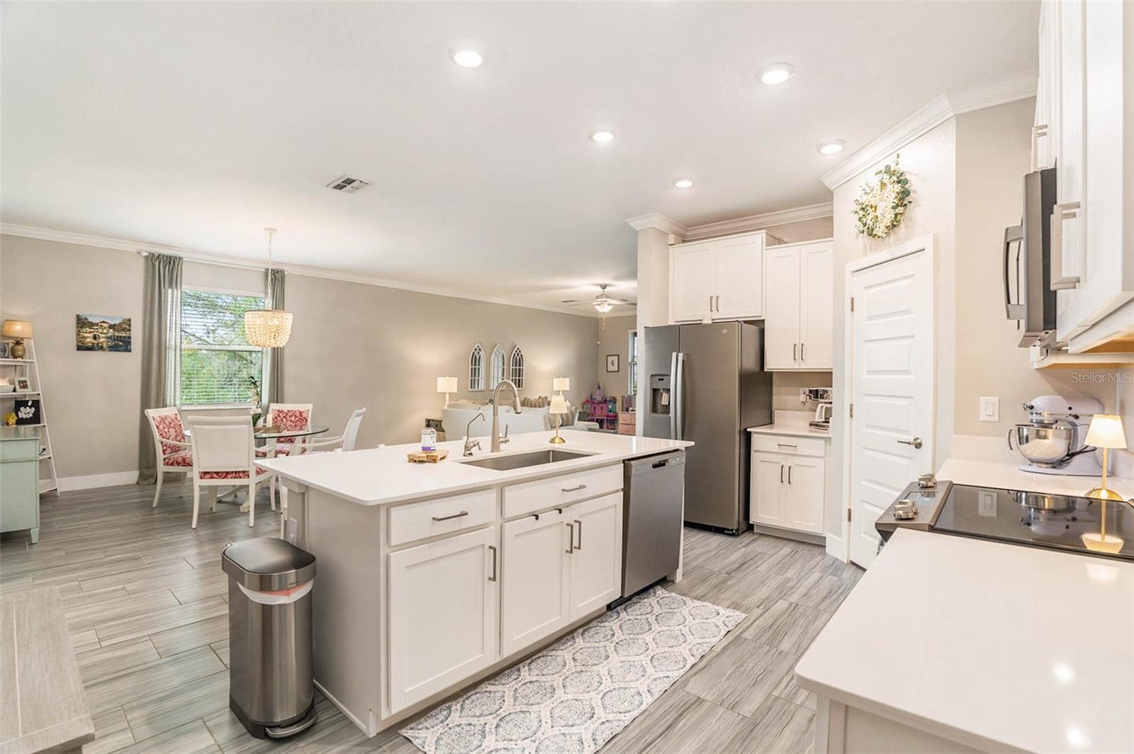 9854 RED BAY LOOP
