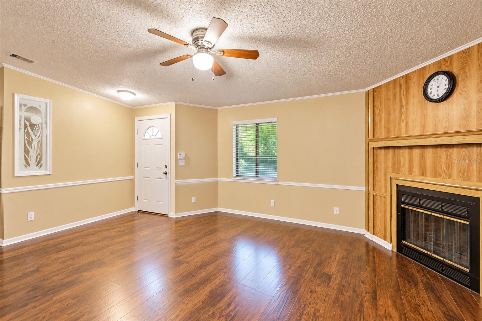 1215 E 149TH AVE